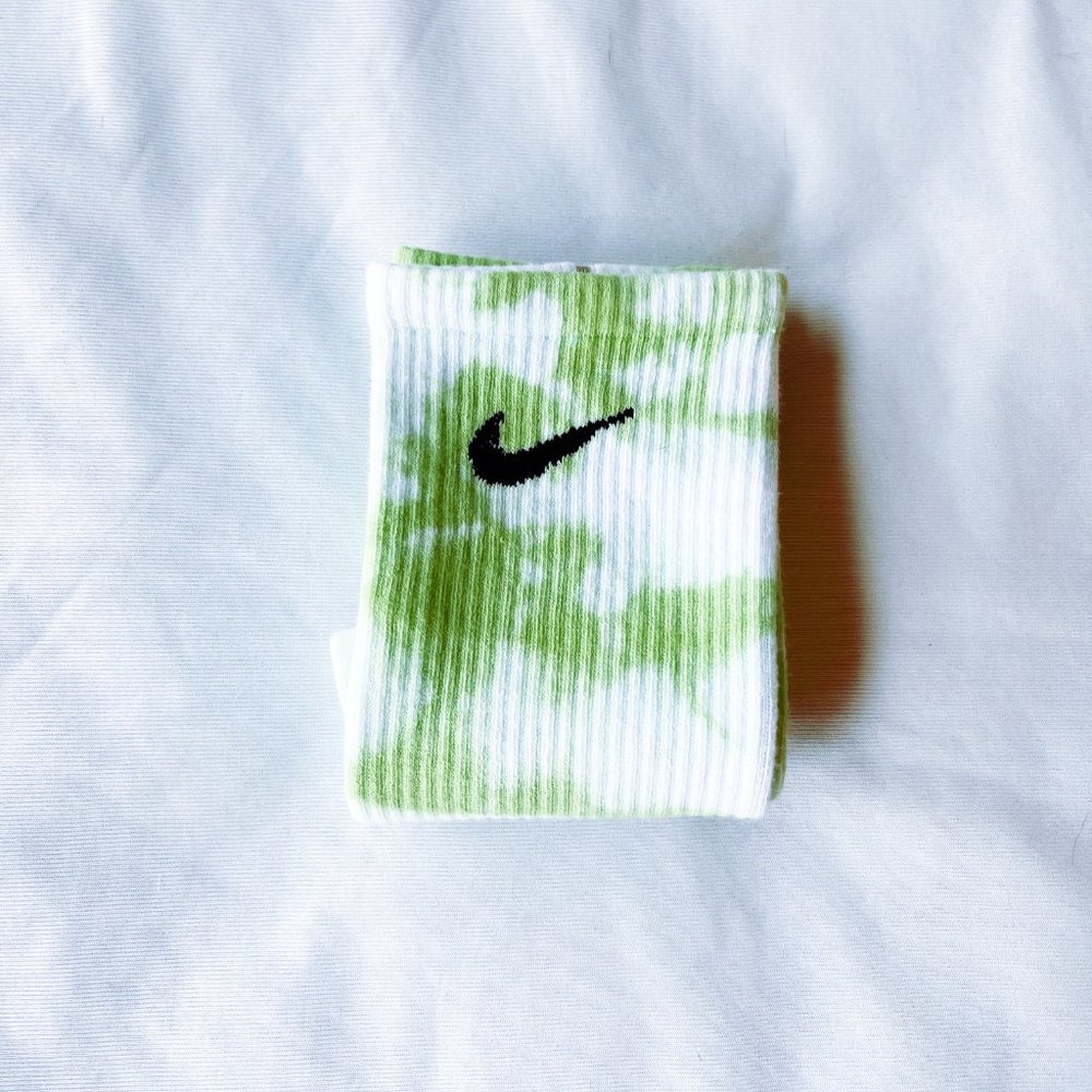 Tie Dye NIKE Custom Unisex Crew Cotton Socks - Picture 7 of 8